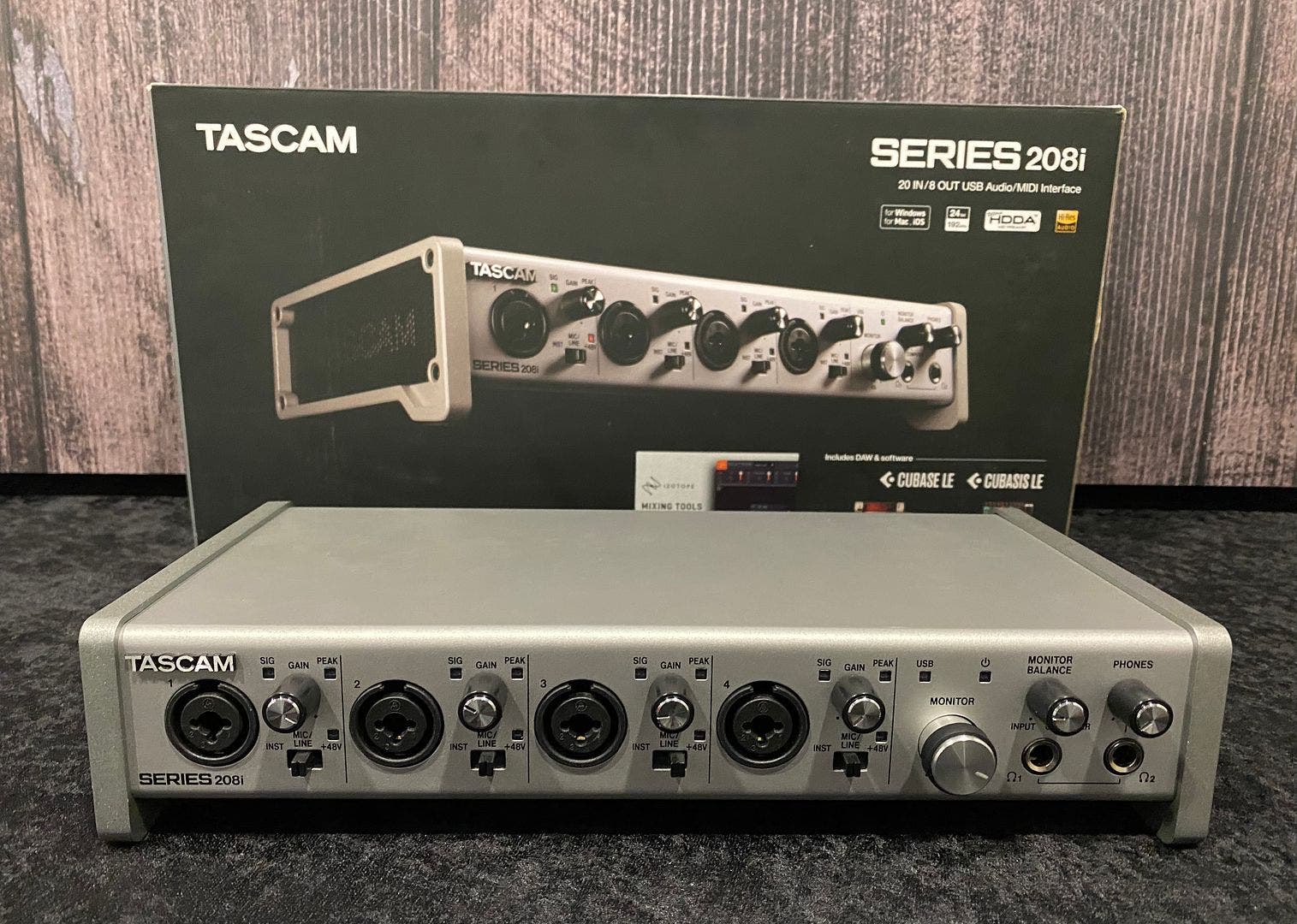TASCAM 208i Audio Interface