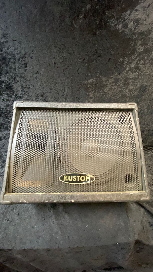 Kustom kpc12m top