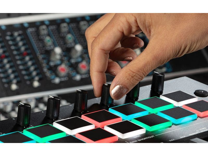 Buy M-Audio Oxygen Pro Mini 32-Key USB MIDI Keyboard
